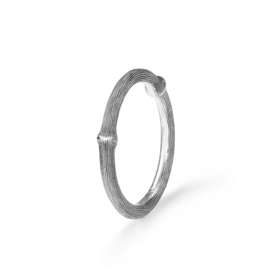 Ole Lynggaard Ring, Nature II i Oksidert Sølv Material: Oksidert Sølv