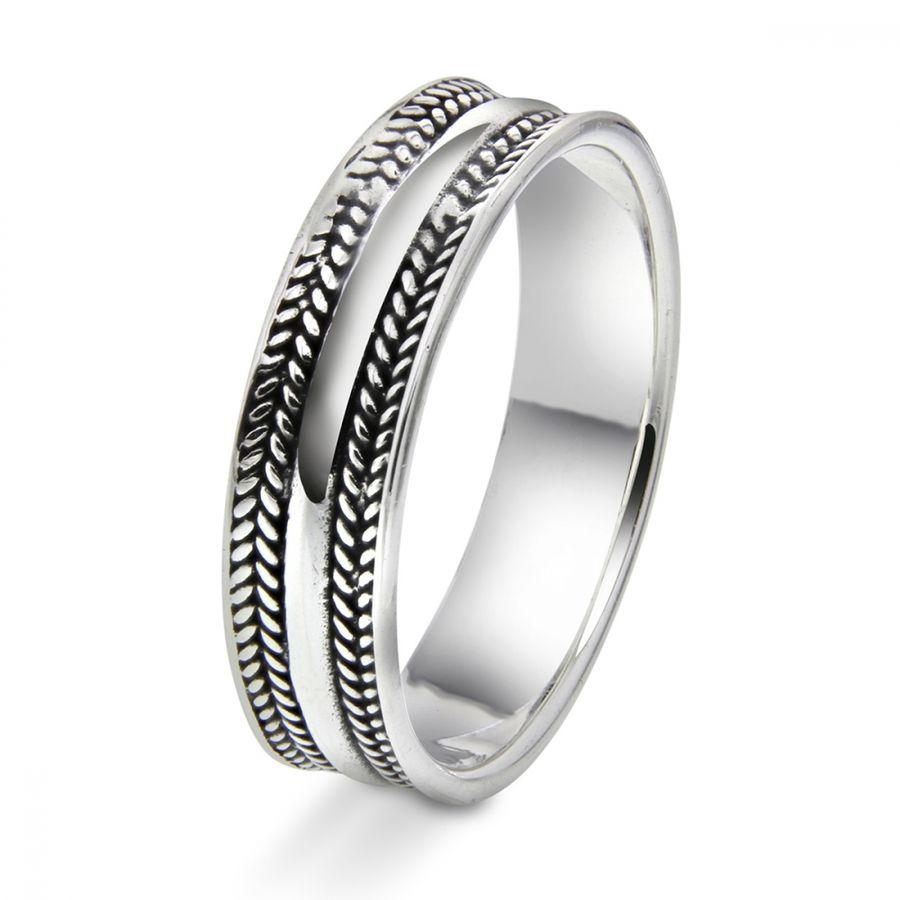 Ring, Sølv Med Flettemønster (64526) Material: Sølv