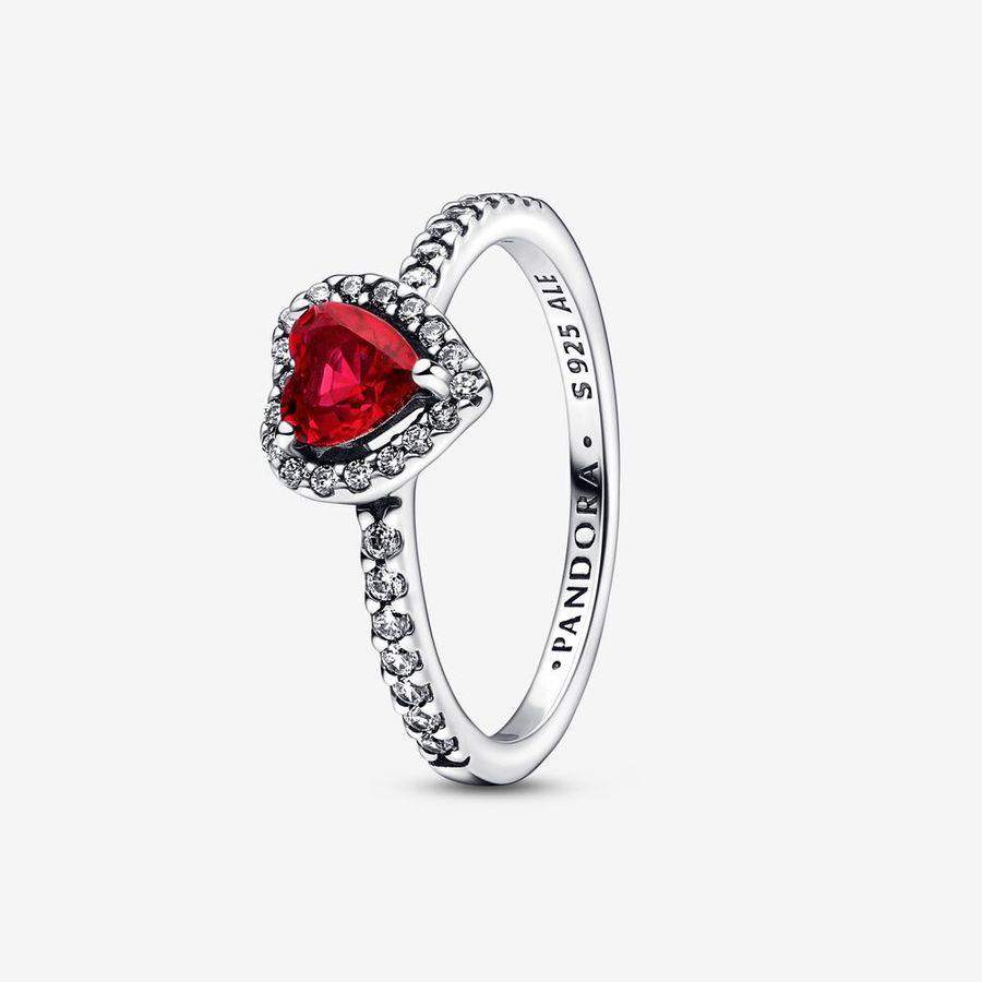 Pandora Ring, Elevated Red Heart Material: Sølv