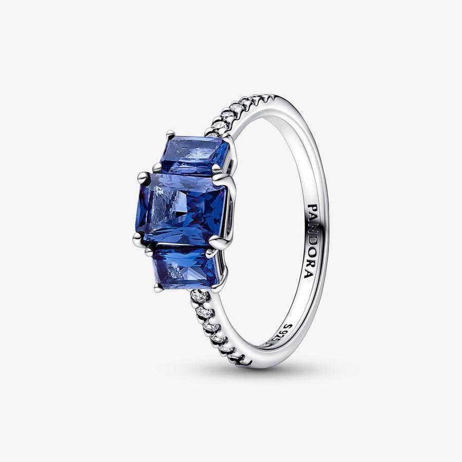 Pandora Ring, Sparkling Blue Rectangular Three Stone  Material: Sølv
