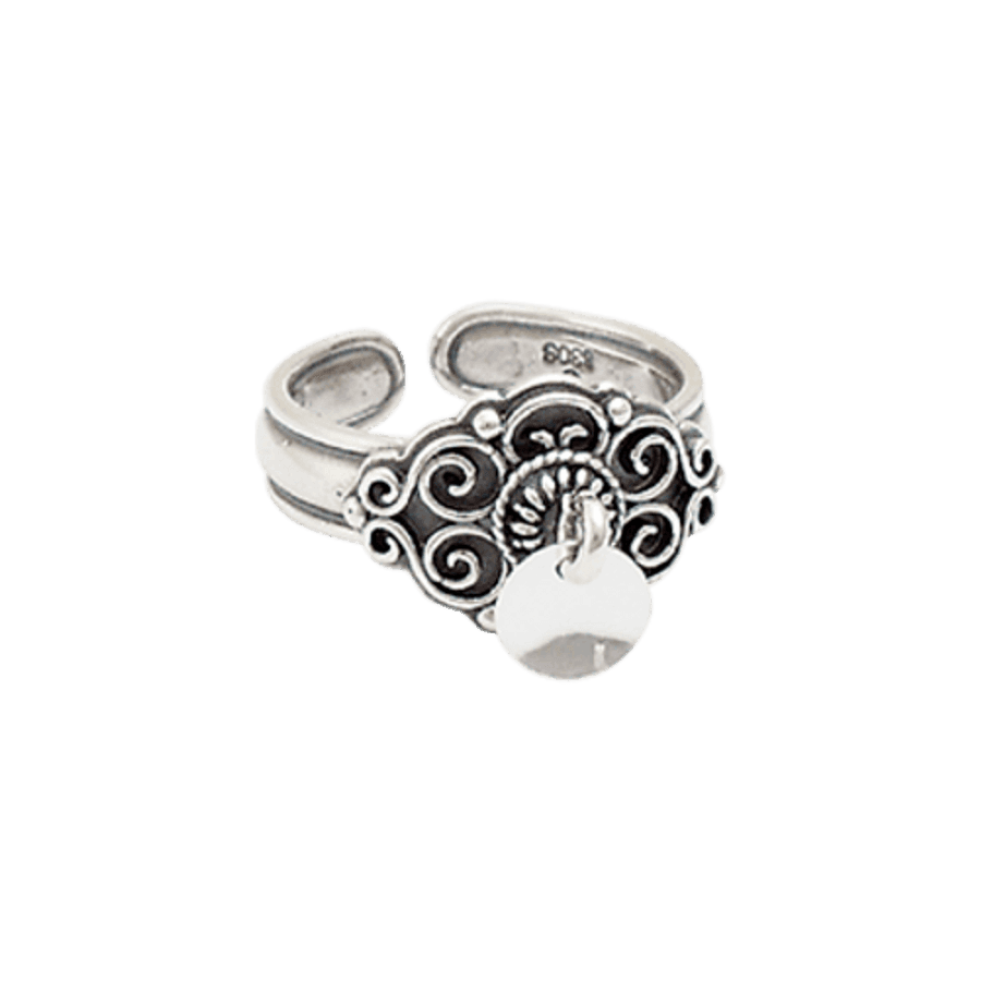 Sylvsmidja Ring, oksidert m/løv Varetype: Ringer, Material: Oksidert Sølv